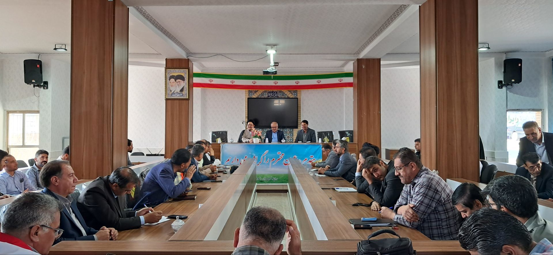 آیین افتتاح و کلنگ‌زنی پروژه‌های عمرانی و اقتصادی در شهرستان سامان 