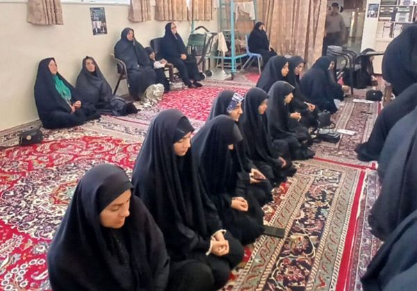 نماز  عبادی سیاسی جمعه در عشق آباد 
