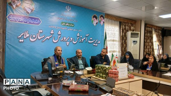 تجلیل از خبرنگاران پانا ملایر در خط مقدمِ اطلاع‌رسانی