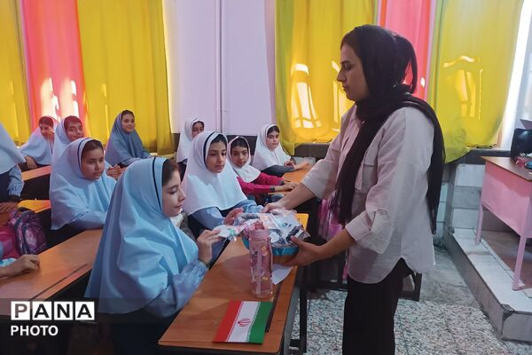 جشن آغاز سال تحصیلی در دبستان شهید رستمی