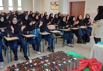 جشن جوانه‌ها در دبیرستان فرزانگان شهدای مدافع حرم ملارد شروعی پرشور برای سال تحصیلی جدید