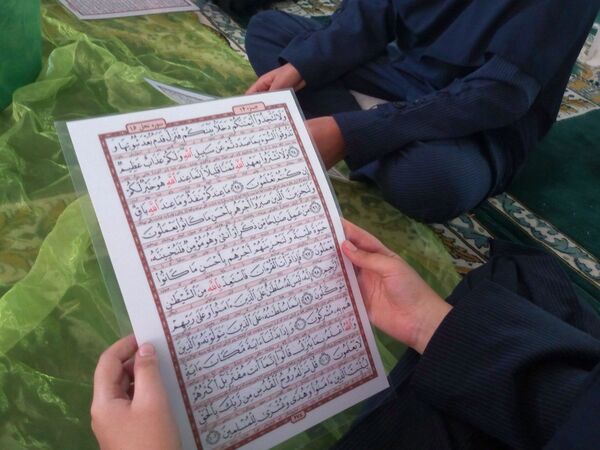 محفل انس با قرآن در دبیرستان فاطمیه 