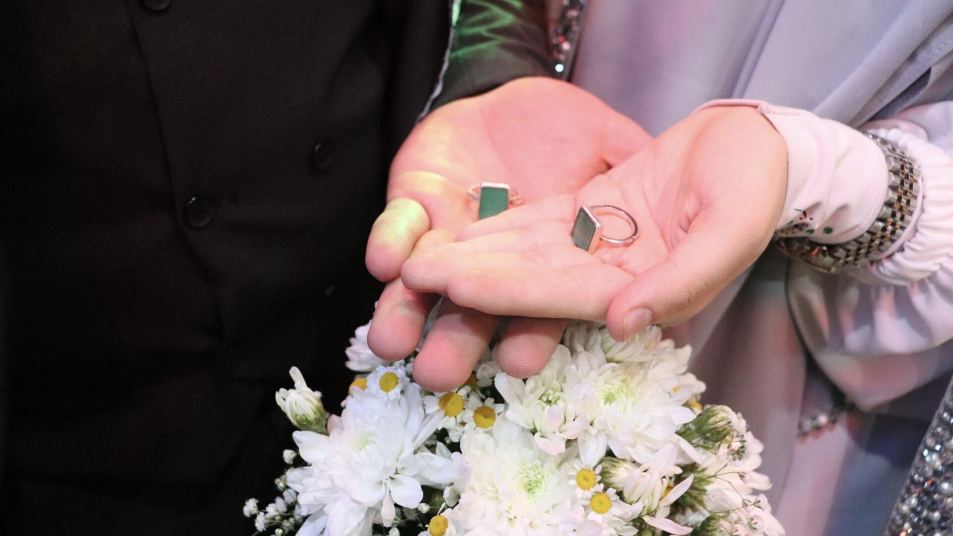 سالگرد ازدواج حضرت زهرا (س) و امام علی (ع)؛ پیوند عاشقان وطن