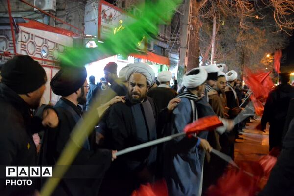 تجمع عظیم مردم عزادار شهرستان مراغه در میدان طلوع فجر 