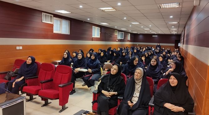 گرامیداشت مولانا در دبیرستان شاهد تهذیب منطقه ۲