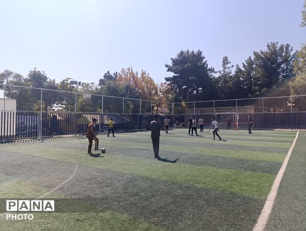 اردویی برای آشنایی با مدرسه