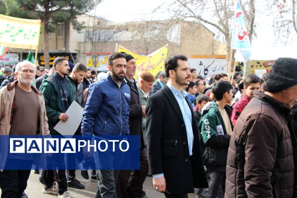 گلستانی از غرور در سملقان؛ موج حضور مردم در جشن انقلاب
