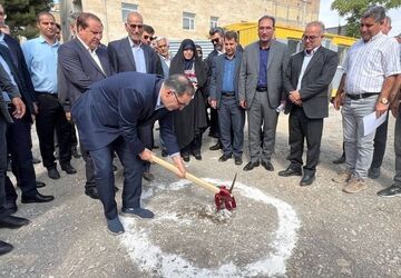 ‌کلنگ‌زنی ‌مجتمع «ایثار» ‌ایلام از سوی رئیس بنیاد شهید