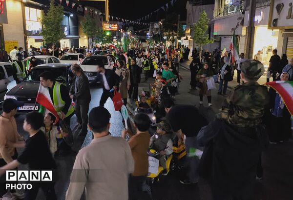 حرکت خودرویی سربازان 1400 پای کار انقلاب
