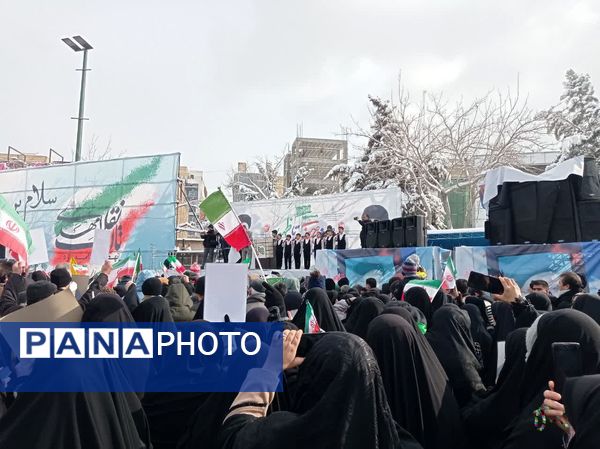 راهپیمایی یوم الله ۲۲بهمن، تجدید میثاق با آرمان‌های اسلام در مشهد مقدس