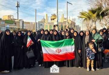 جشن سالگرد پیروزی انقلاب اسلامی در مدرسه شهدای غزه  ناحیه 2 کرج 