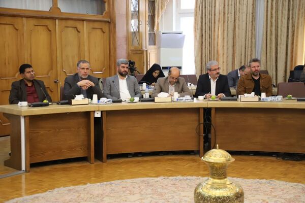 جلسه جمع‌بندی سفر اعضای کمیسیون آموزش مجلس به استان با حضور وزیر آموزش و پرورش 