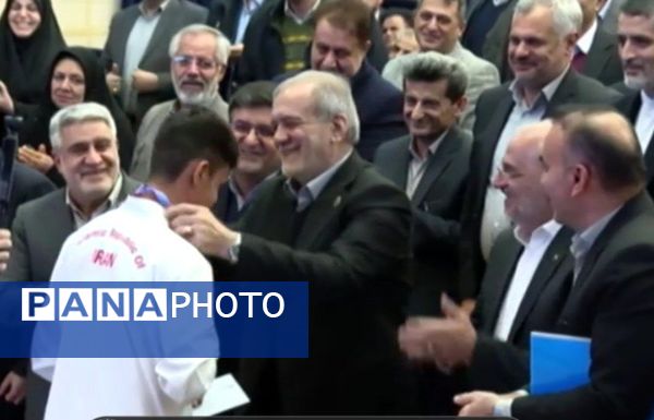  رئیس جمهور وارد بام ایران شد