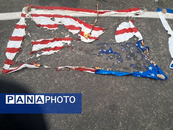 حضور دانش‌آموزان ملاردی در راهپیمایی روز سیزده آبان 