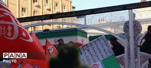 وعده گاه عاشقی در ظهر داغ مشهد 