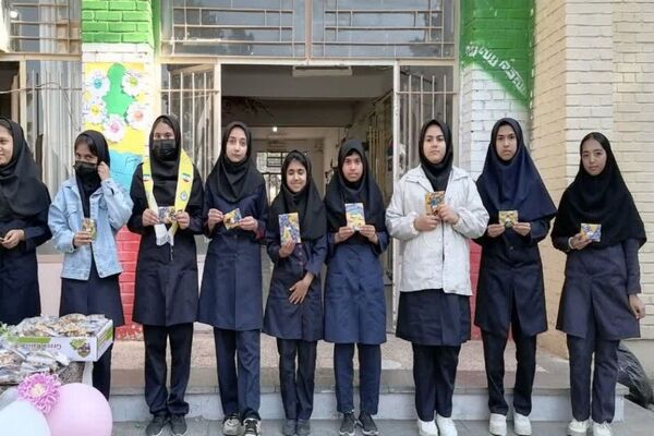 جشن میلاد باسعادت حضرت زینب کبری (س) و روز پرستار در دبیرستان شهید مجید دهنوی نیشابور