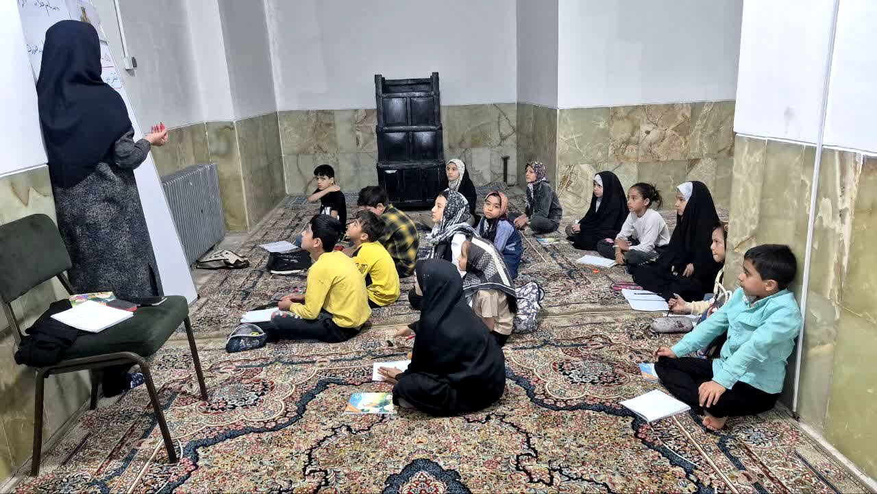 مسجدی که تبدیل به سنگر حفظ جبهه‌ دانش شد