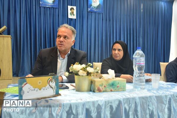 کارگاه هدایت تحصیلی در تبادکان؛ گامی برای انتخابی آگاهانه و آینده‌ساز