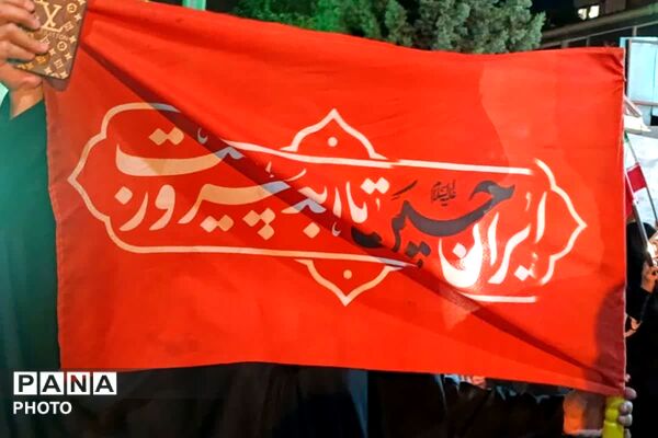  کافه گفتگو نوجوانان مبارز رودهن در تجمعات مردمی شبانه