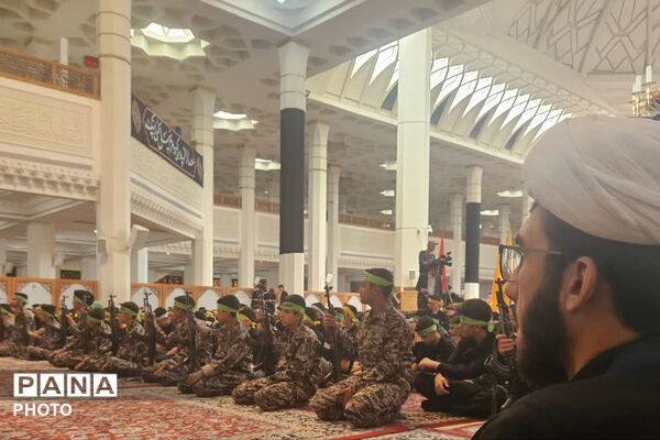 نوجوانان عاشورایی در حرم شاهچراغ(ع) - 3