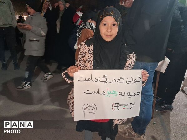 سربازان دهه نودی در قلب میدان 