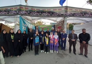 میزبانی از زائران ضامن آهو در موکب سازمان دانش‌آموزی فاروج