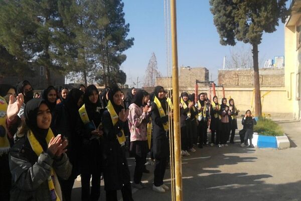 مراسم ولادت حضرت فاطمه زهرا (س) و روز مادر در دبیرستان شهید مجید دهنوی