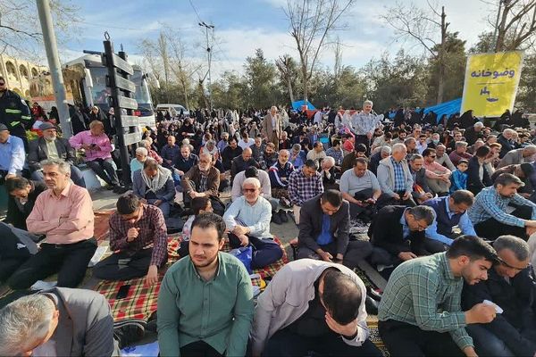 برگزاری نماز عید فطر در ناحیه دو شهرری 