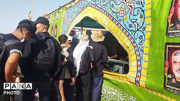 موکب مادر سادات (س)  میزبان زائران پیاده امام رضا ( ع) 