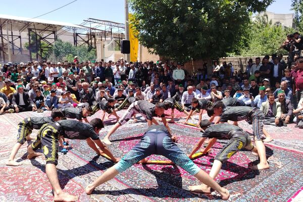 اطعام بزرگ عید غدیردر شهر بارنیشابور