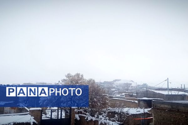 قلعه یزدان در قاب برفی زمستان