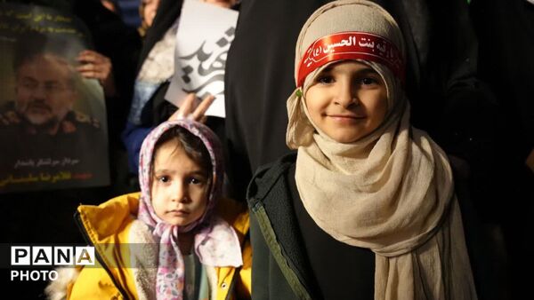 نوزدهمین تجمع مردم فردیس در مراسم شهادت قائد امت و بیعت با سومین رهبر انقلاب اسلامی 