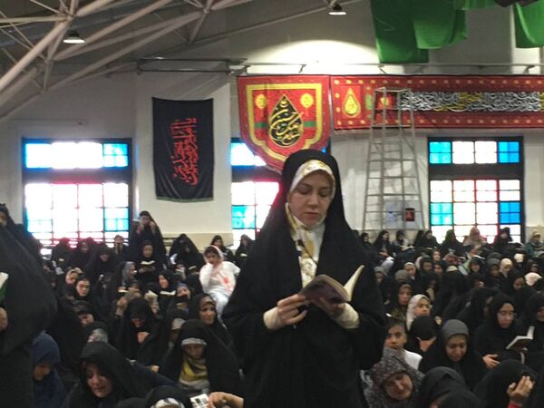 برپایی مراسم دعای عرفه در گلستان شهدای اصفهان