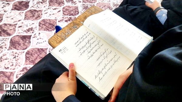 مسابقه مشاعره در شهرستان کاشمر