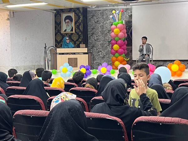 مراسم اختتامیه کلاس‌های اوقات فراغت کانون شهدای محراب و هاجر