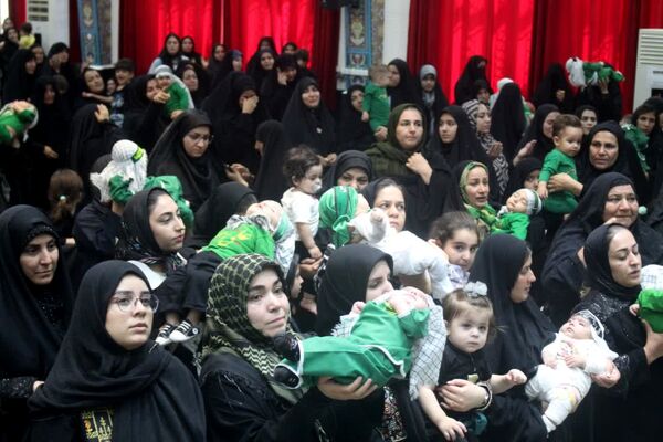 اجتماع بزرگ شیرخوارگان حسینی در حسینیه ثارالله یاسوج
