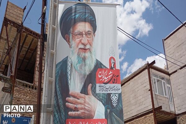 کمک به پخت نان به عشق آقای شهید ایران 