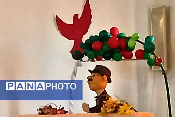 دهه فجر با رنگ شادی در دبستان سیاح‌مقدم رباط‌کریم