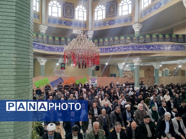 همدلی و وحدت در نماز جمعه باخرز به نمایش درآمد