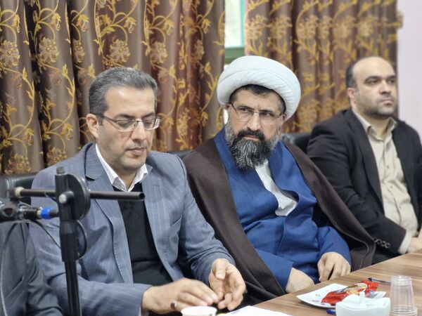 نشست شورای آموزش و پرورش در گلوگاه 