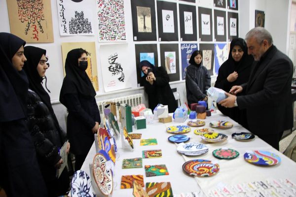 همایش «یاوران انقلاب» پیشتازان هنرستان شهریار تبریز