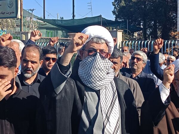شهید گمنام در کاشمر تشیع شد