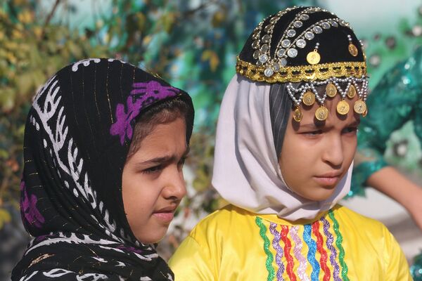 جشنواره ماها در دبستان دخترانه بعثت ۲؛ روزی پر از شادی و خلاقیت