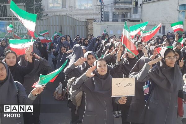 آیین بازگشایی مدارس اسلامشهر با حضور پرشور دانش‌آموزان