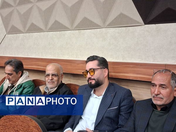 نشست کنشگران فرهنگی ،اجتماعی و سیاسی شهرستان کاشمر کاشمر