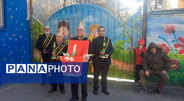 ایستگاه‌های صلواتی و دسته‌های سینه‌زنی و هیات‌های عزاداری در مدارس شهرستان قدس