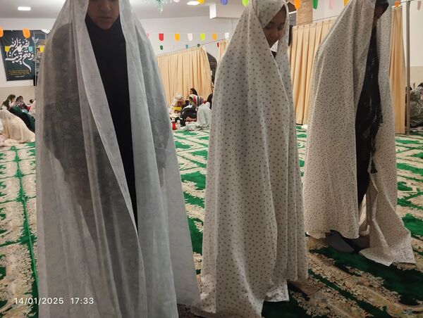 اعتکاف دانش آموزی در مسجد خاتم النبیین بیرجند
