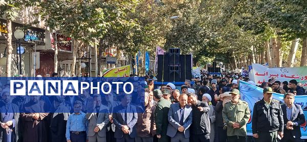 حضور پرشور مردم در راهپیمایی ۱۳ آبان طرقبه