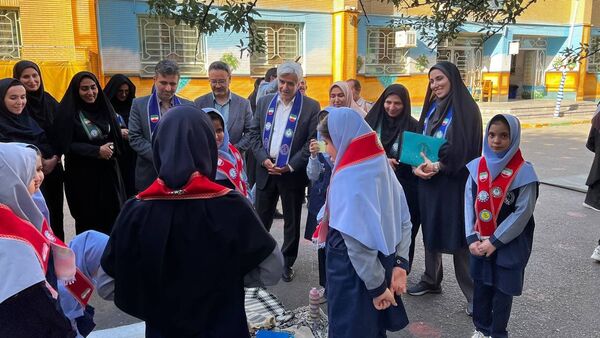  ارزیابی تشکل پیشتازان ناحیه۶ در دبستان فرهنگیان ۲