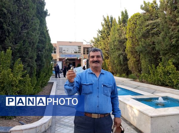 حضور پرشور مردم بیرجند در دور دوم انتخابات ریاست‌جمهوری 